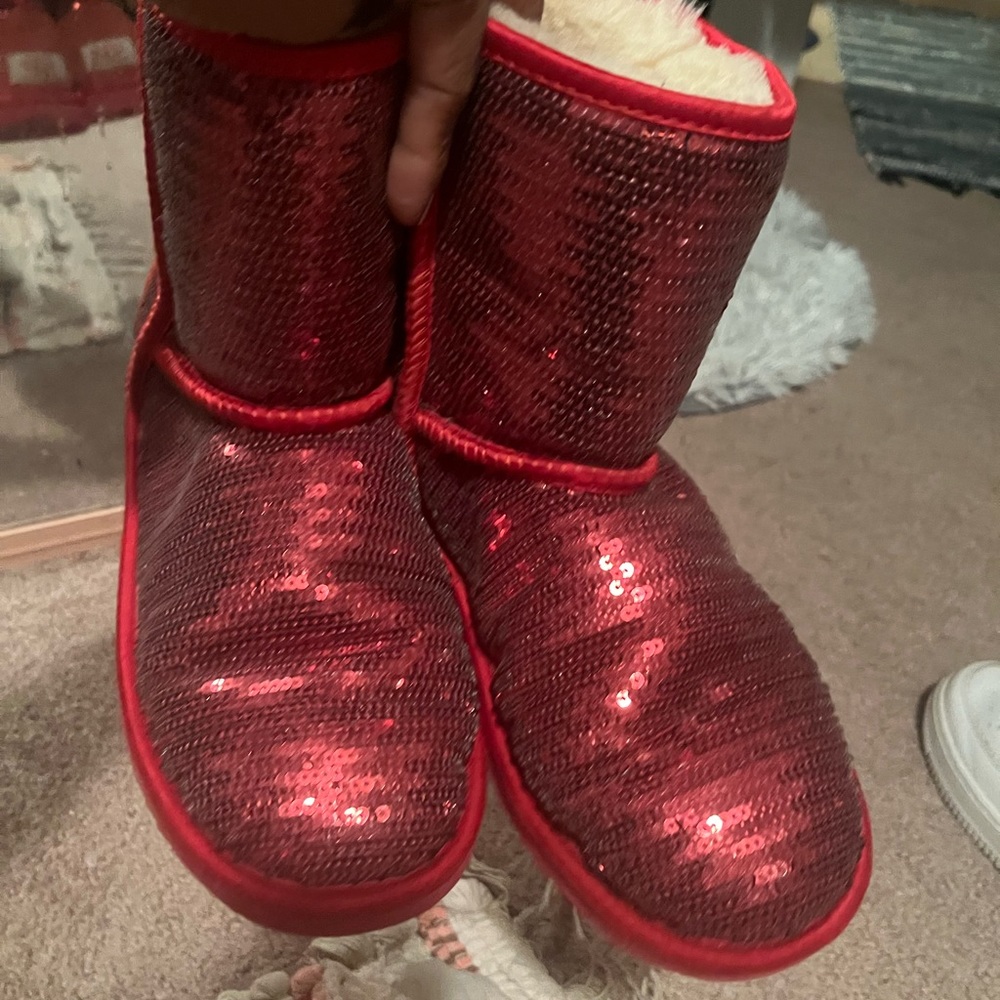 Ugg sequin boots size 6 big kids